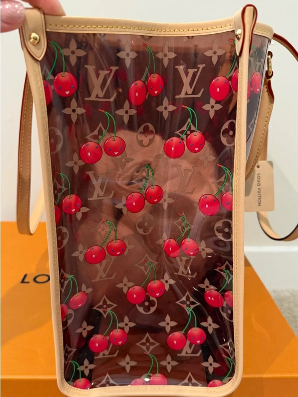 Louis Vuitton Takashi Murakami Cherry On The Go GM Bag - Picture 5 of 9